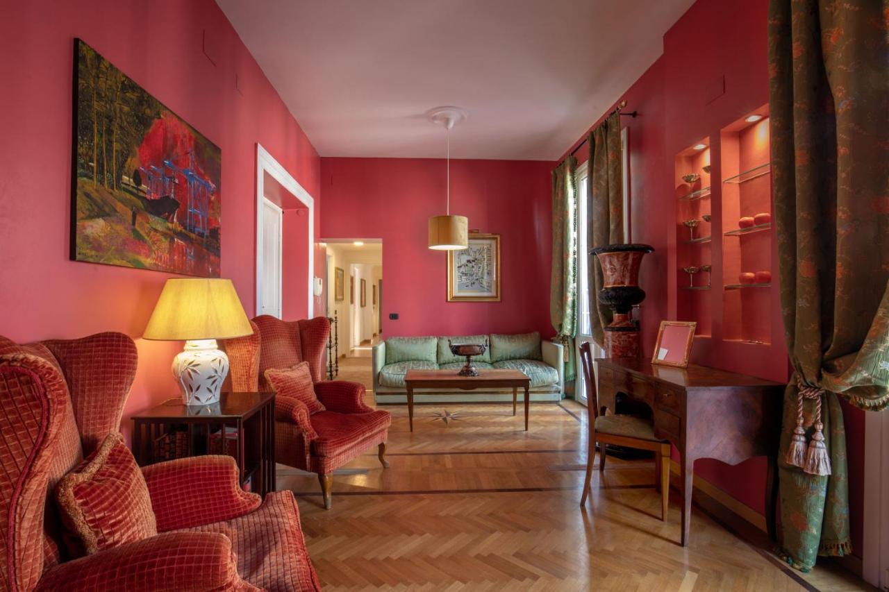 Room 94 Piazza Di Spagna Рим Экстерьер фото